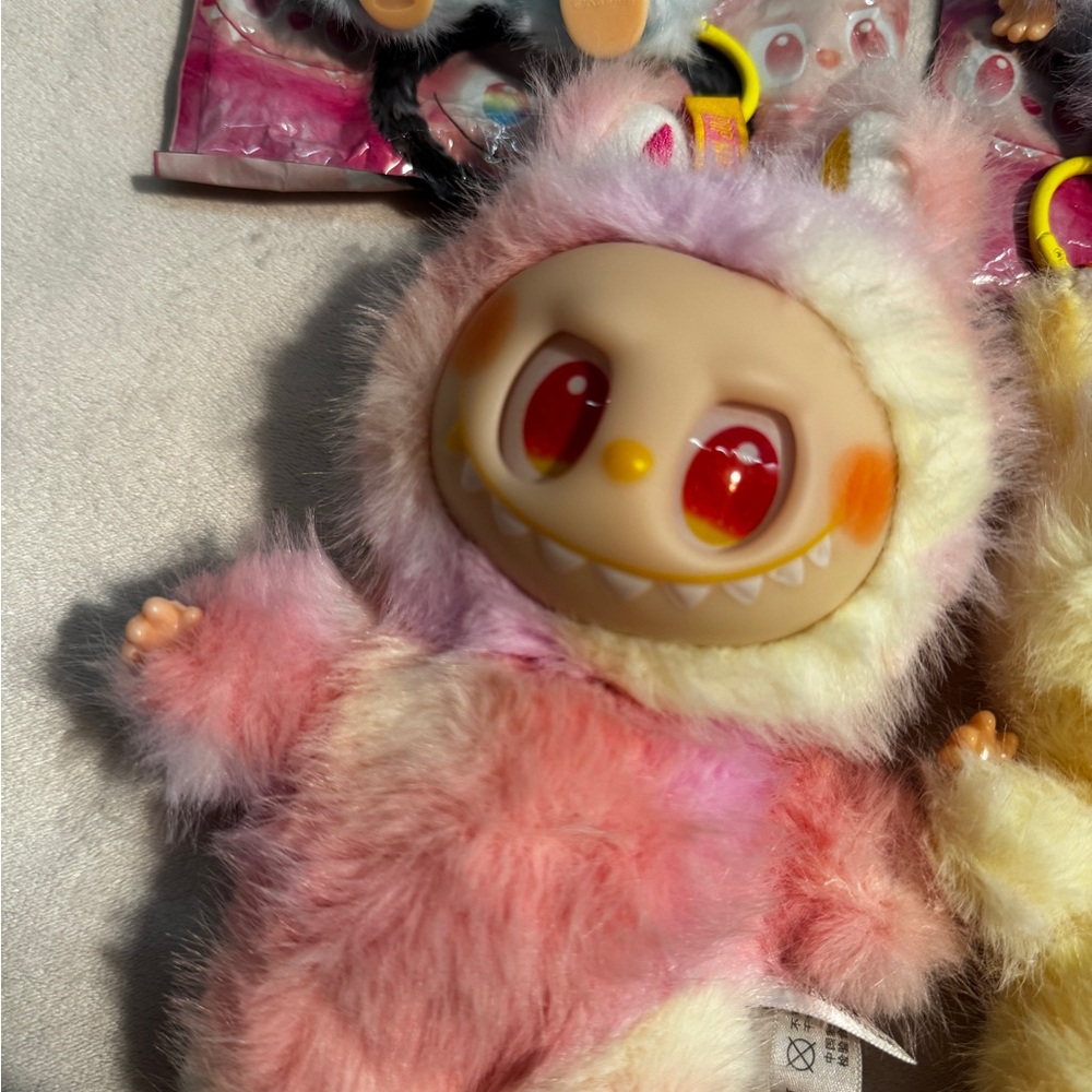 Colorful Plush Monster Keychains (Lafufu) - Picture 4 of 7